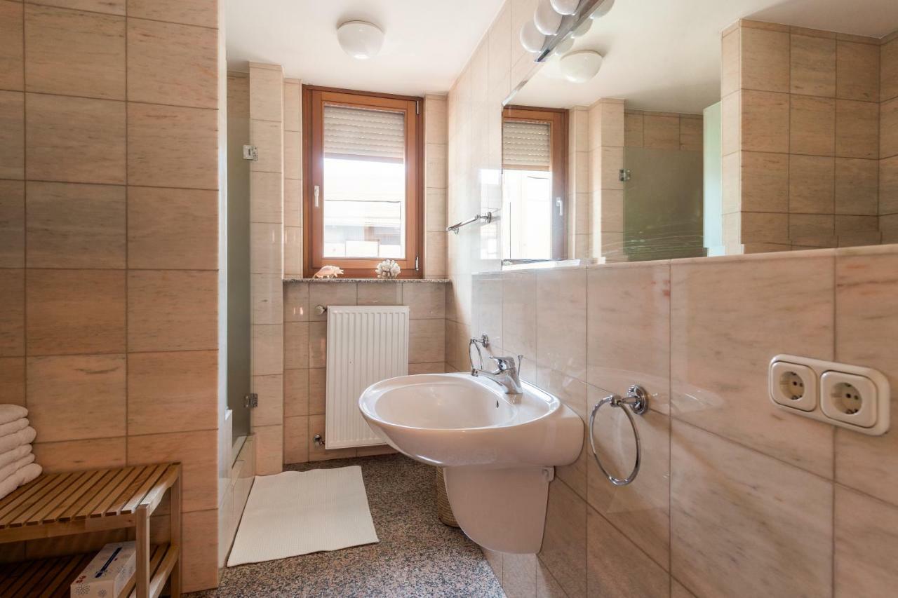 Rozna Dolina Apartment Ljubljana Eksteriør bilde