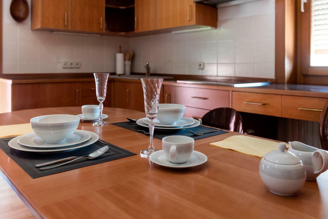 Rozna Dolina Apartment Ljubljana Eksteriør bilde